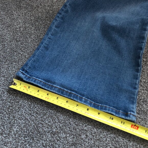 Kut from the Kloth Flare Jeans - Picture 7 of 13